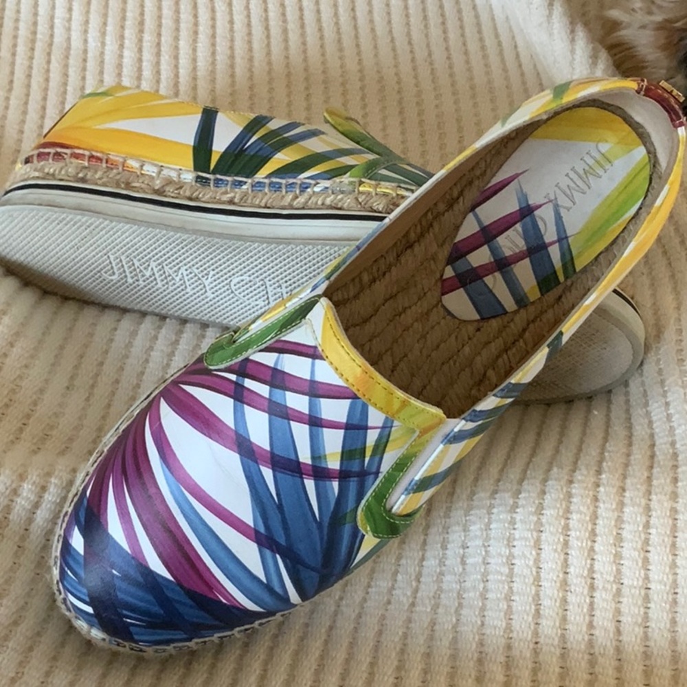 Shoe - Picture 3 of 3